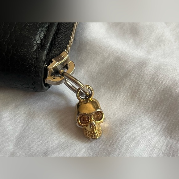Alexander McQueen Leagher Zip Around Wallet Clutch with Golden Skull Authentic - Picture 6 of 14